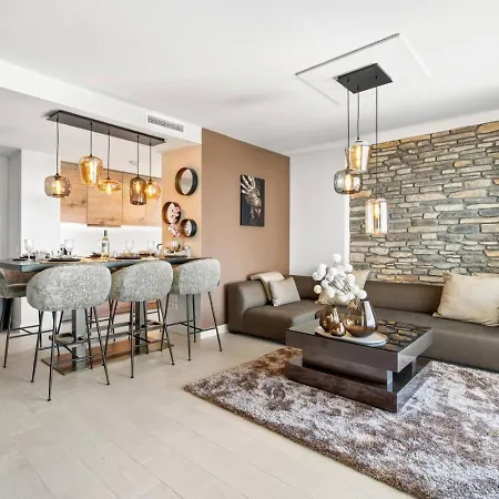 Luxury 3br - Jacuzzi, Garden And Pool *
