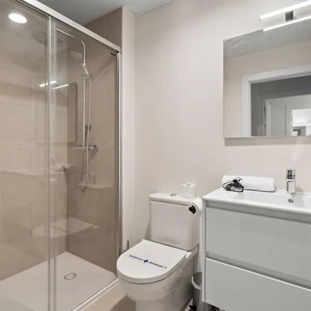 Luxury 3br - Jacuzzi, Garden And Pool Εστεπόνα