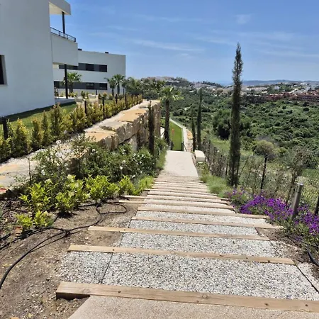 Luxury 3br - Jacuzzi, Garden And Pool *