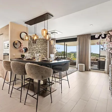 Luxury 3br - Jacuzzi, Garden And Pool