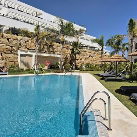Luxury 3br - Jacuzzi, Garden And Pool Apartman
